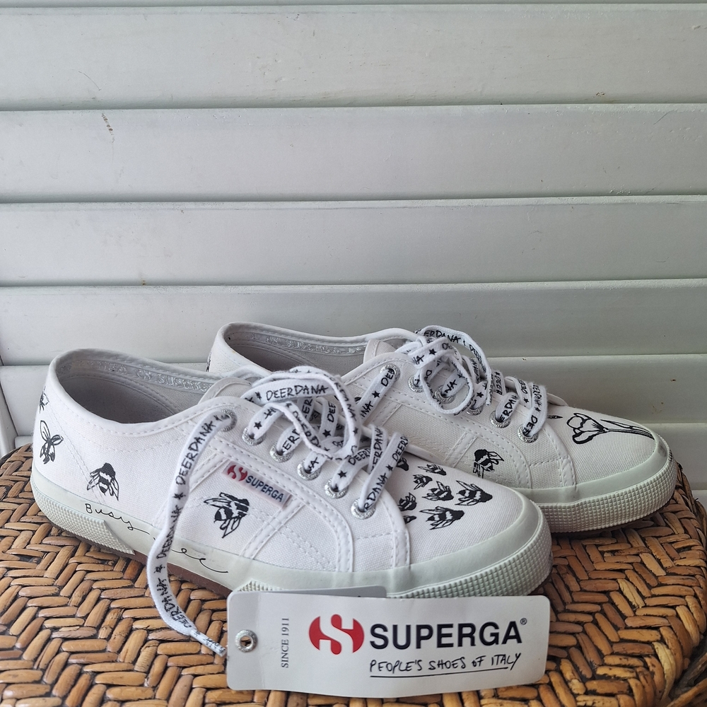 SuperGA Deer Dana White Shoes With Bees